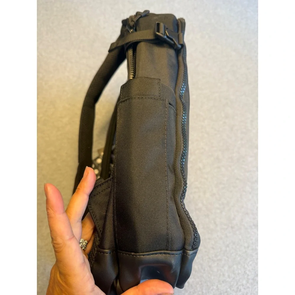 True Religion Commuter Backpack Mens OS Black 16in Laptop Sleeve TR105081 NWT